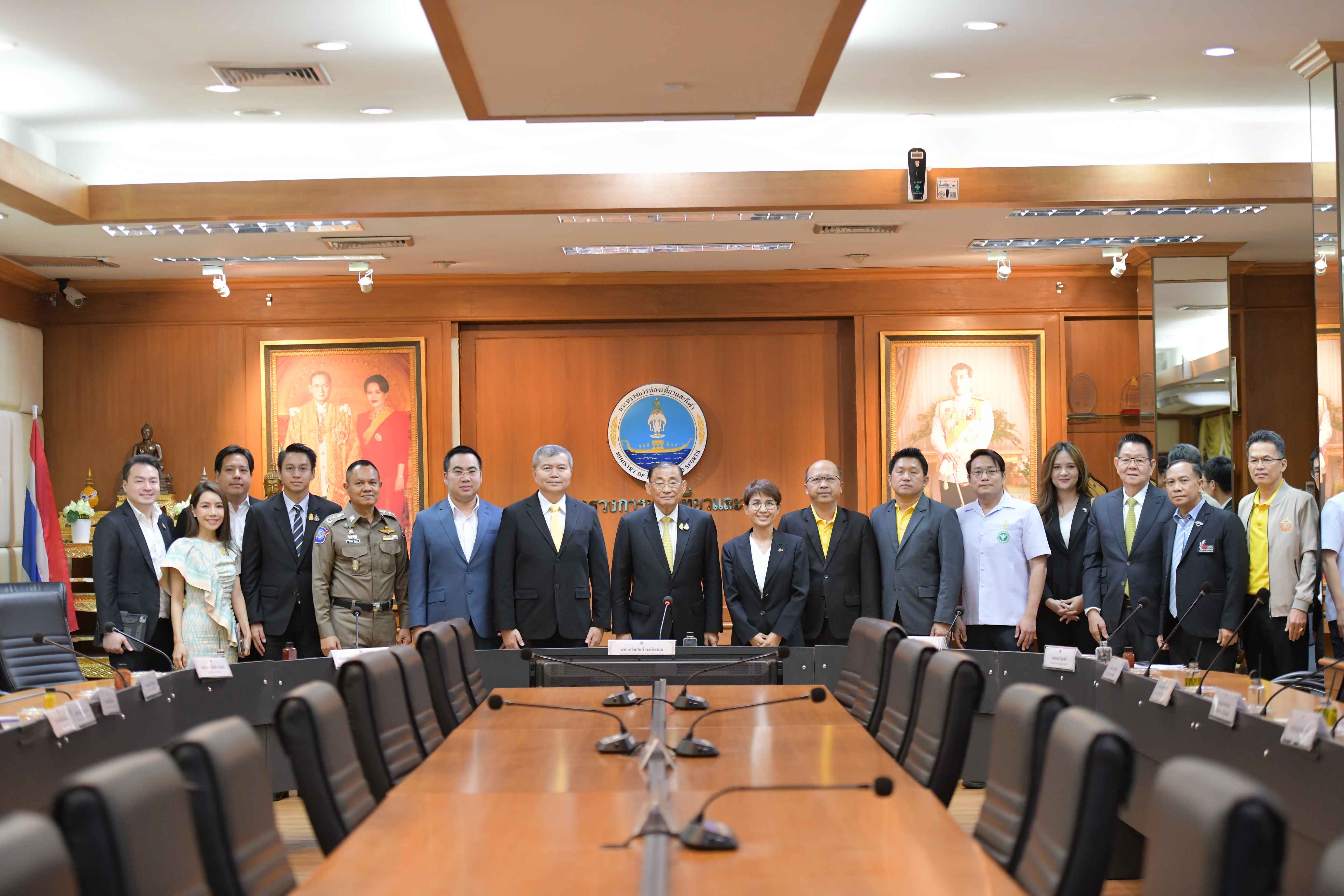 “รมว.เสริมศักดิ์” แถลงผลการดำเนินมาตรการเยียวยาฯ นทท.ต่างชาติ พร้อมเตรียมชง ค.ร.ม. ขยายเวลาโครงการต่อ